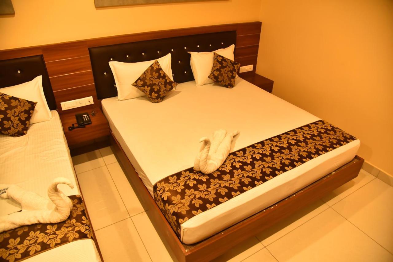 Hotel Four Seasons Velankanni Exteriör bild