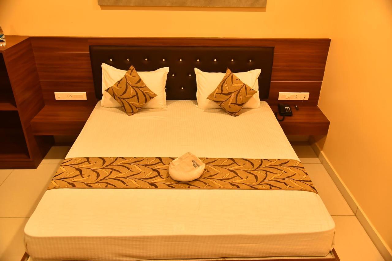 Hotel Four Seasons Velankanni Exteriör bild